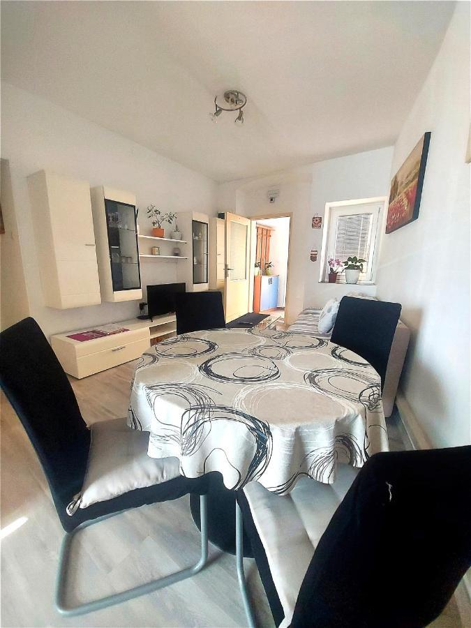 Apartma_samy Izola